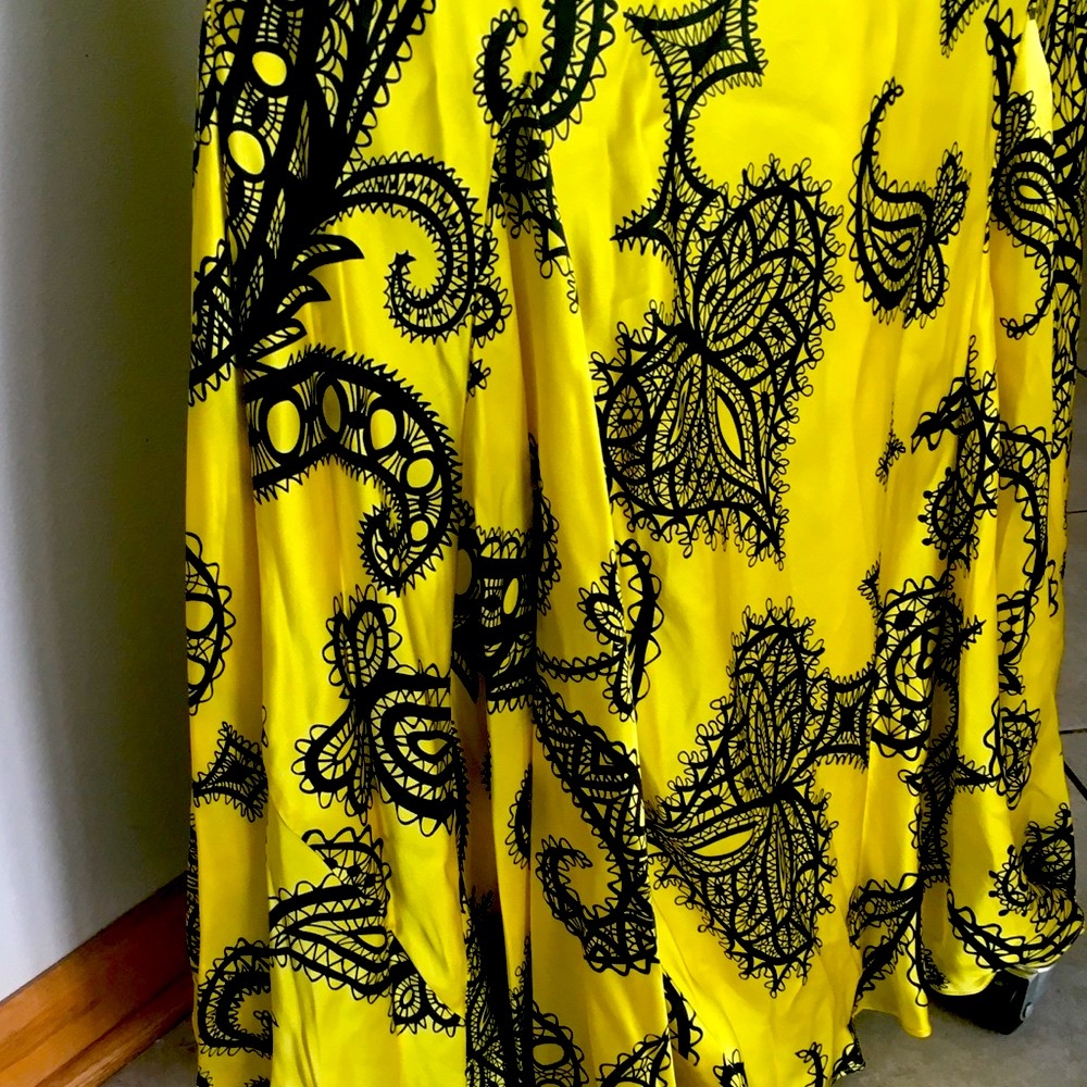 Long Dress - Picture 5 of 6